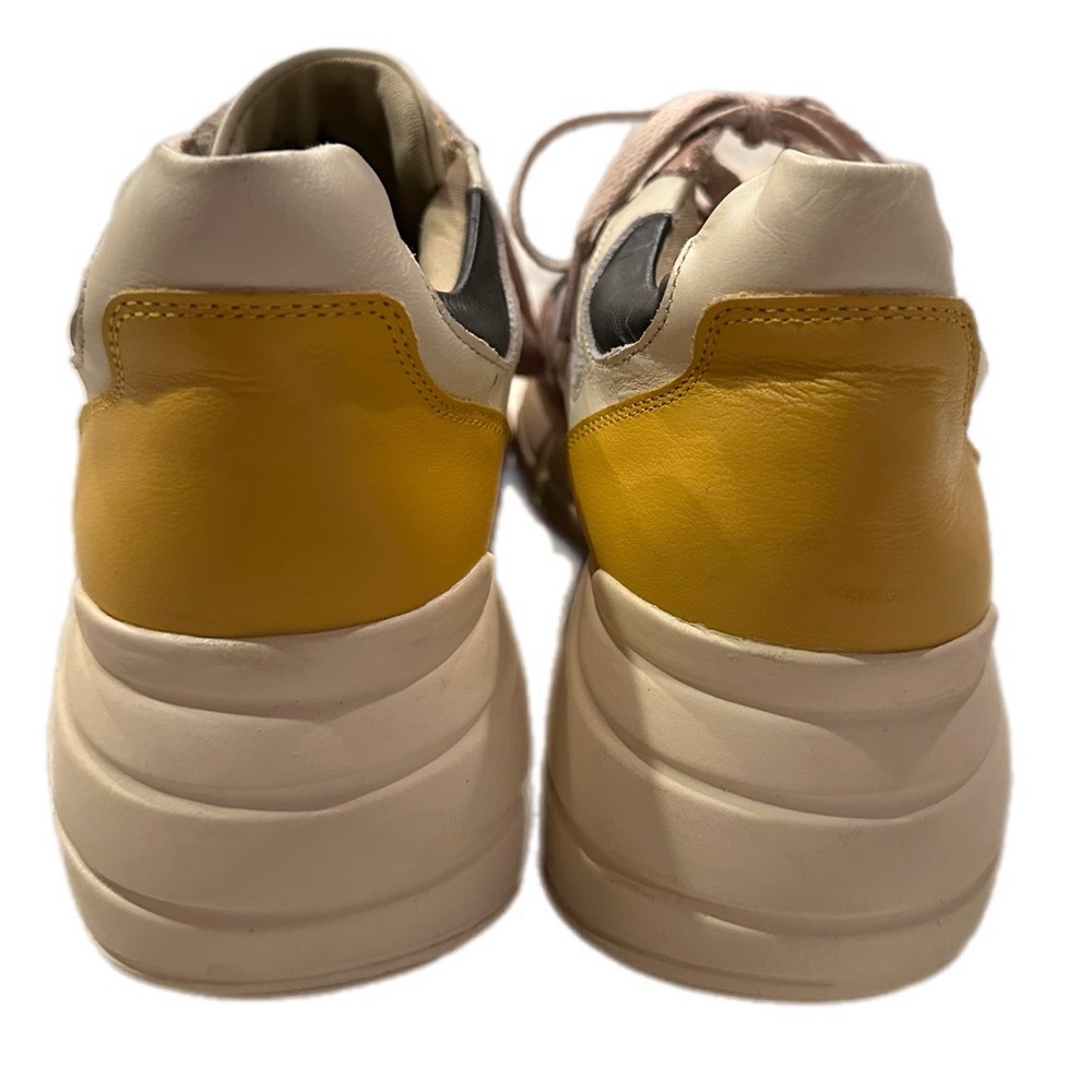 Steve Madden Balenciaga style Dad sneaker - Picture 8 of 10